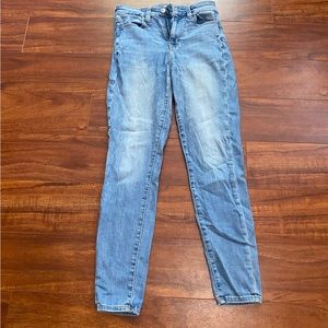 AE Super Hi Rise Skinny Jean